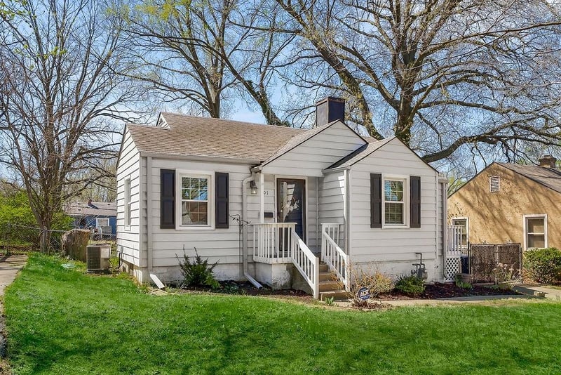 707 86th St, Kansas City, MO 64114