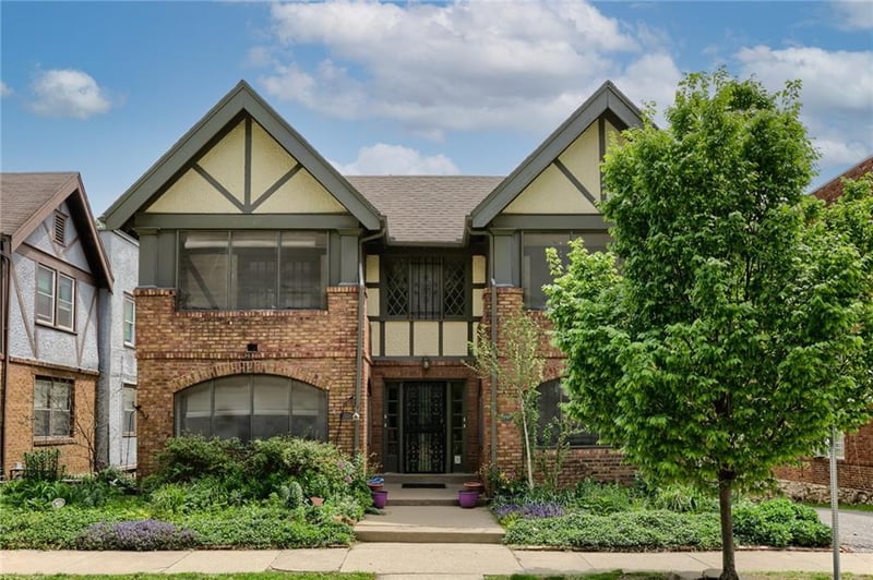 5039-41 Wyandotte St, Kansas City, MO 64112