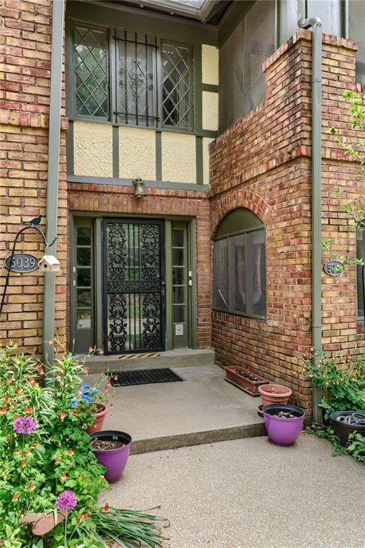 5039-41 Wyandotte St, Kansas City, MO 64112