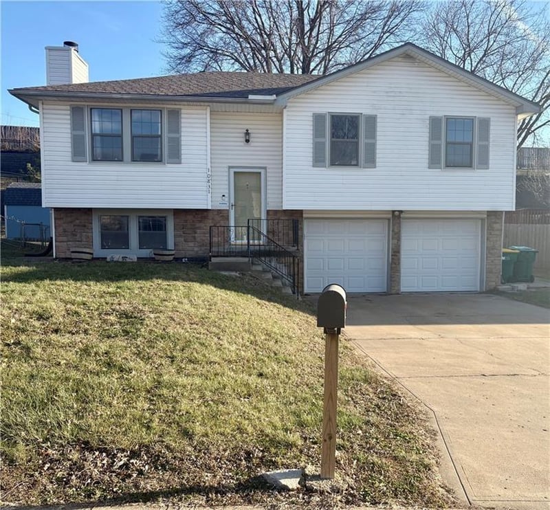 10831 Cleveland Ave, Kansas City, KS 66109