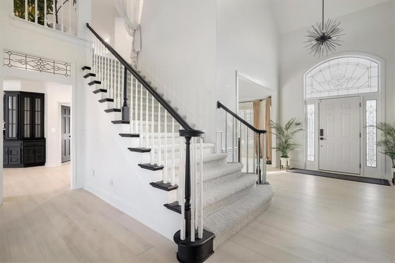 5929 Mattox Rd, Kansas City, MO 64151