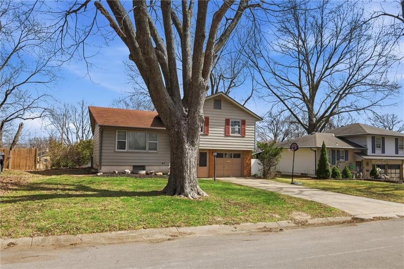 3527 Adams Ave, Independence, MO 64055