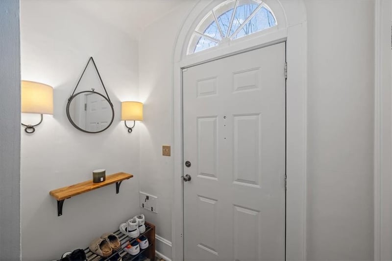 26 70th Ter, Kansas City, MO 64113