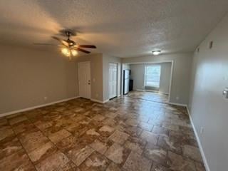 8627 Countryshire Ln, Kansas City, MO 64138