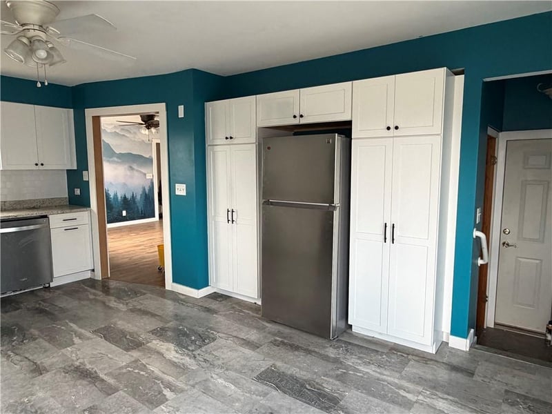 325 4th St, Maryville, MO 64468