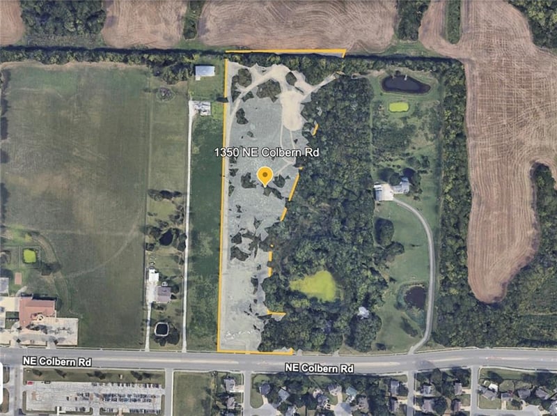 1350 Colbern Rd, Lee's Summit, MO 64086