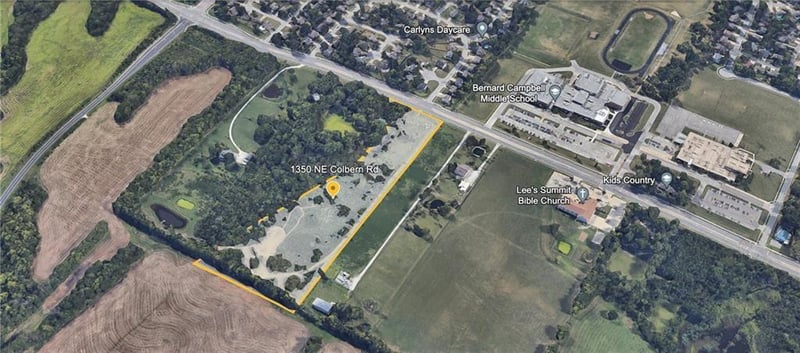 1350 Colbern Rd, Lee's Summit, MO 64086