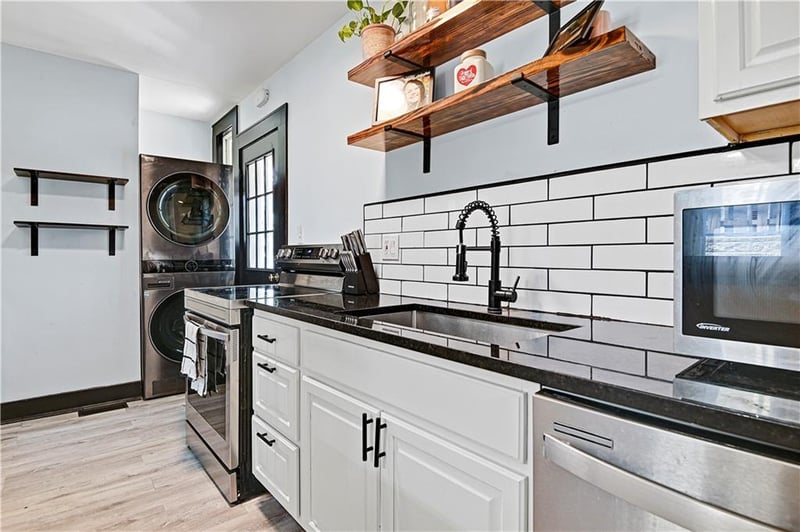 4311 Mercier St #1N, Kansas City, MO 64111