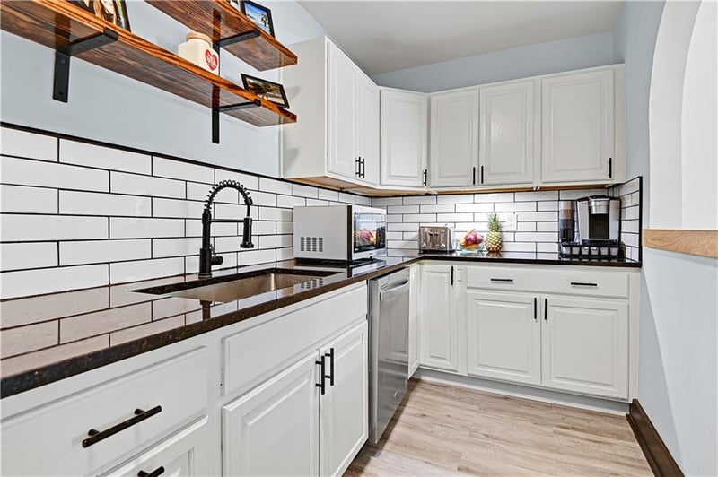 4311 Mercier St #1N, Kansas City, MO 64111