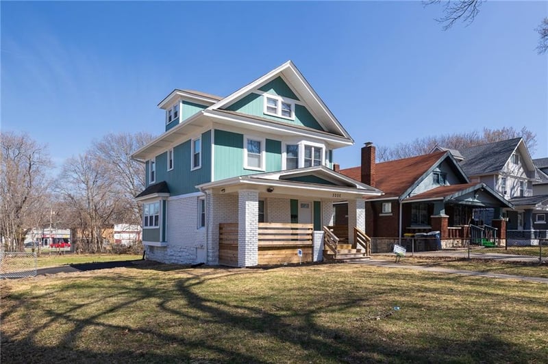 3200 Lockridge St, Kansas City, MO 64128