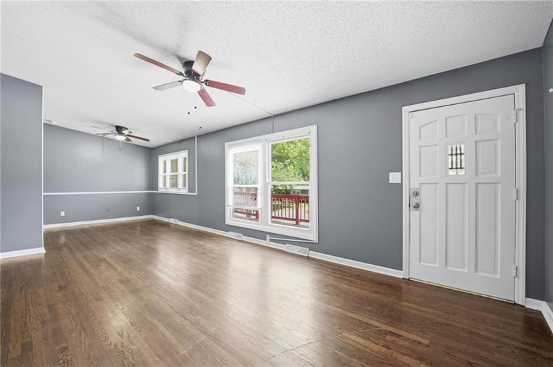 12208 46th St, Independence, MO 64055