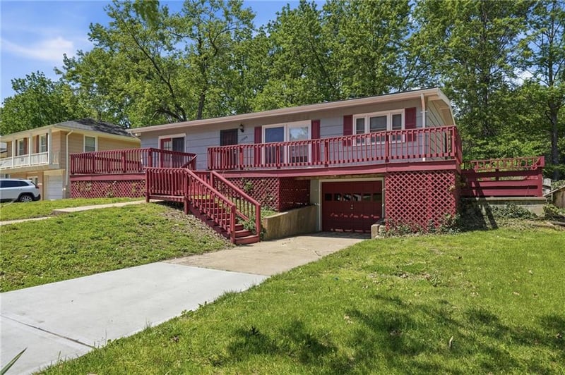 12208 46th St, Independence, MO 64055