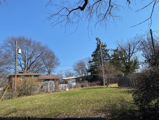 9317 Kessler Ln, Overland Park, KS 66212