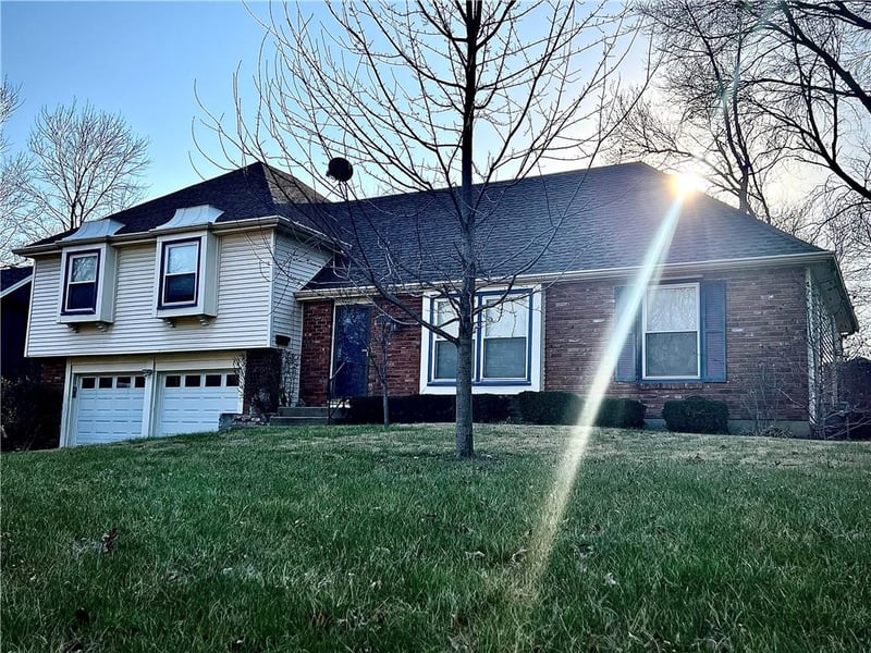 9350 Lamar Ave, Overland Park, KS 66207