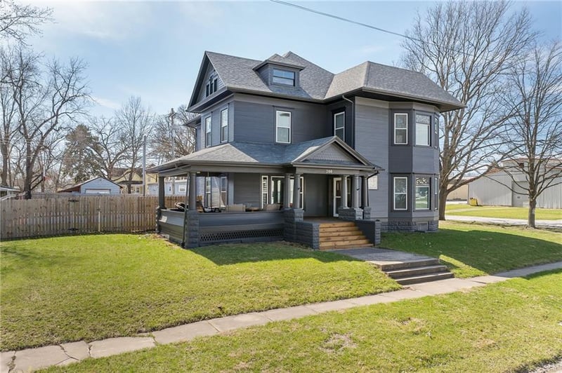 200 Berry St, Hamilton, MO 64644