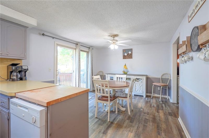 1116 Owen Dr, Liberty, MO 64068