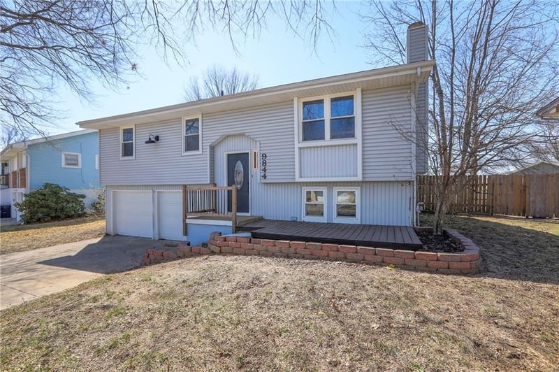 9844 Cherry St, Kansas City, MO 64155