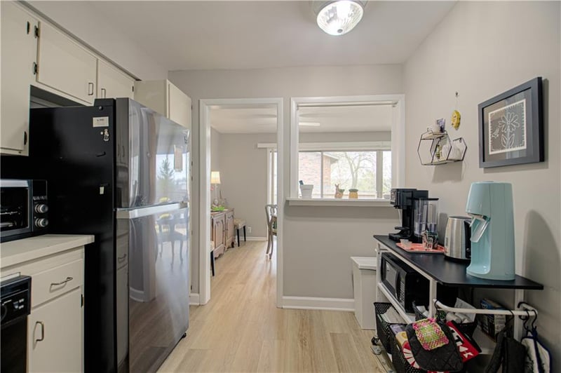 8740 Metcalf Ave #103C, Overland Park, KS 66212