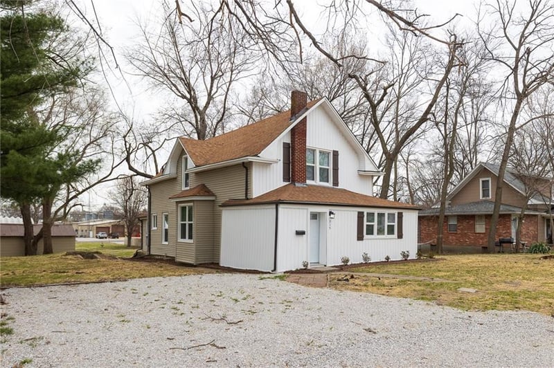 315 Osage St, Buckner, MO 64016