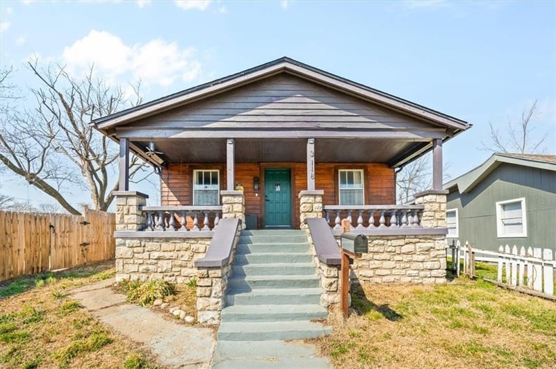 3118 Myrtle Ave, Kansas City, MO 64128