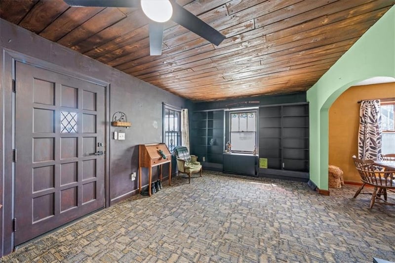 3118 Myrtle Ave, Kansas City, MO 64128