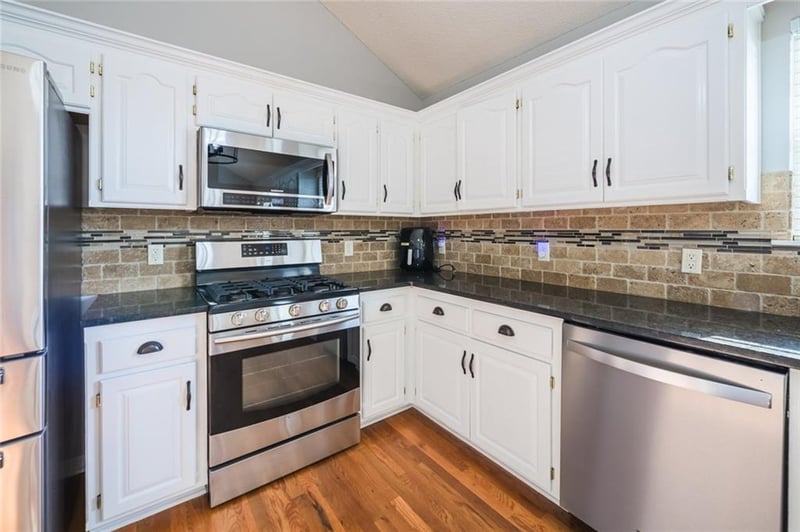 7419 Hickory St, Kansas City, MO 64118