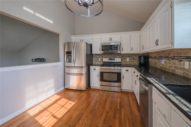 7419 Hickory St, Kansas City, MO 64118