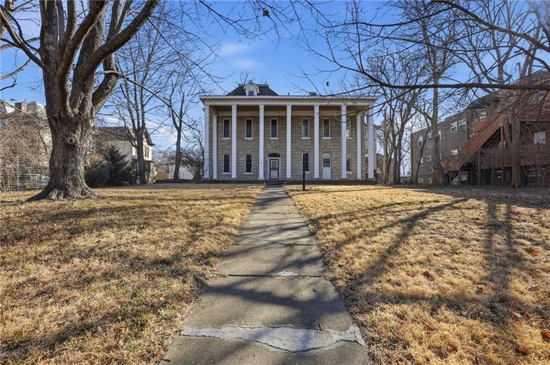 419 Maple Blvd, Kansas City, MO 64124