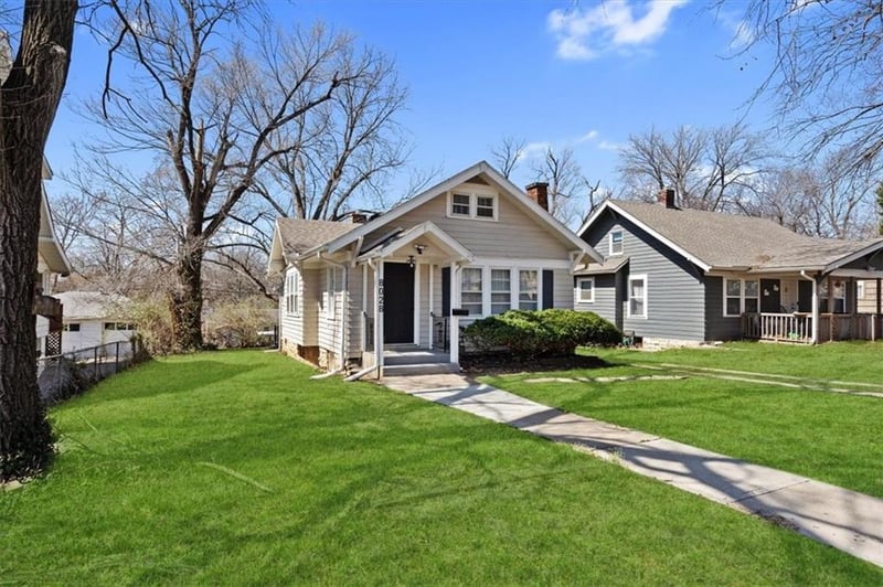 8028 Flora Ave, Kansas City, MO 64131