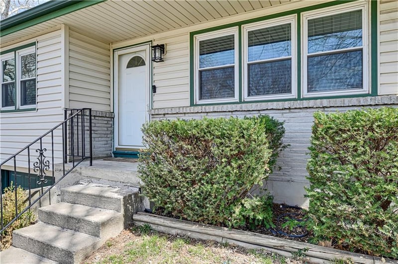 3537 Walrond Ave, Kansas City, MO 64117