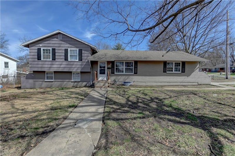 7423 Harris Ave, Raytown, MO 64133
