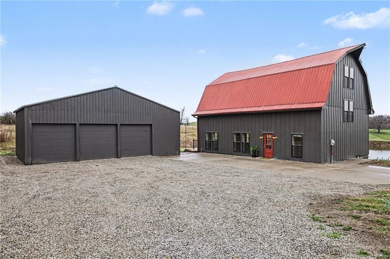 8673 Mo 116 Hw, Gower, MO 64454