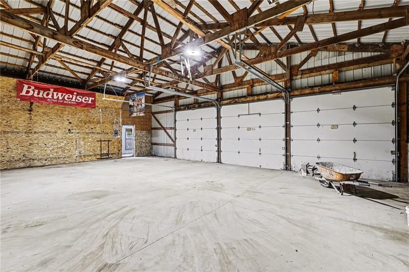 8673 Mo 116 Hw, Gower, MO 64454
