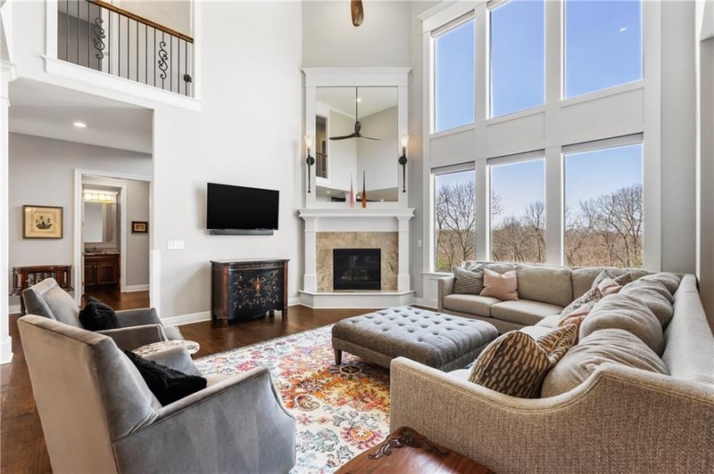 16258 Canterbury Rd, Overland Park, KS 66085