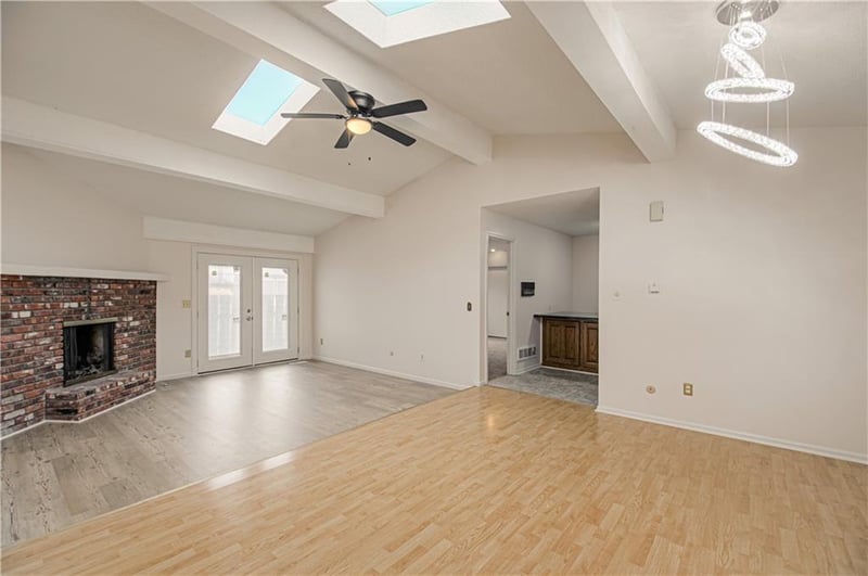 13917 Falkirk Cir, Grandview, MO 64030