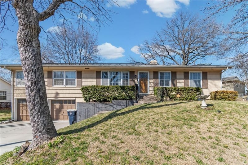 3432 46th St, Kansas City, MO 64117