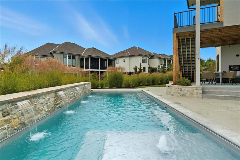 3301 149th St, Overland Park, KS 66224