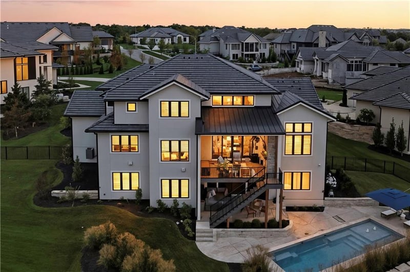 3301 149th St, Overland Park, KS 66224