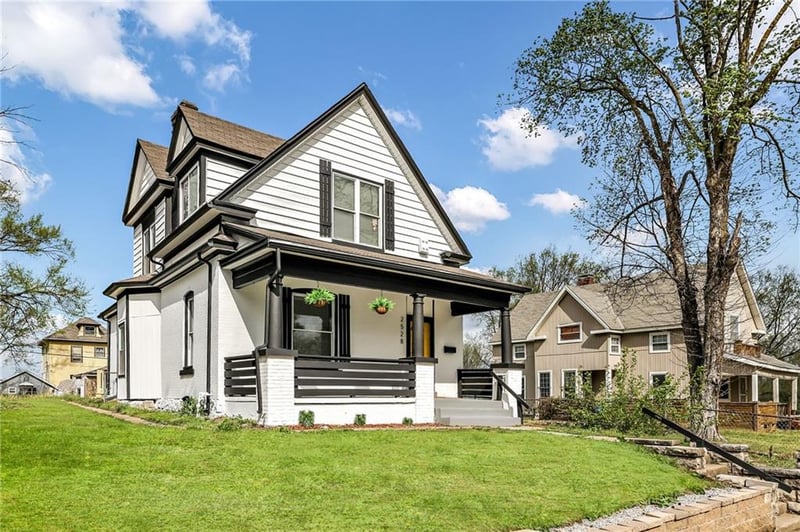 2528 Olive St, Kansas City, MO 64127