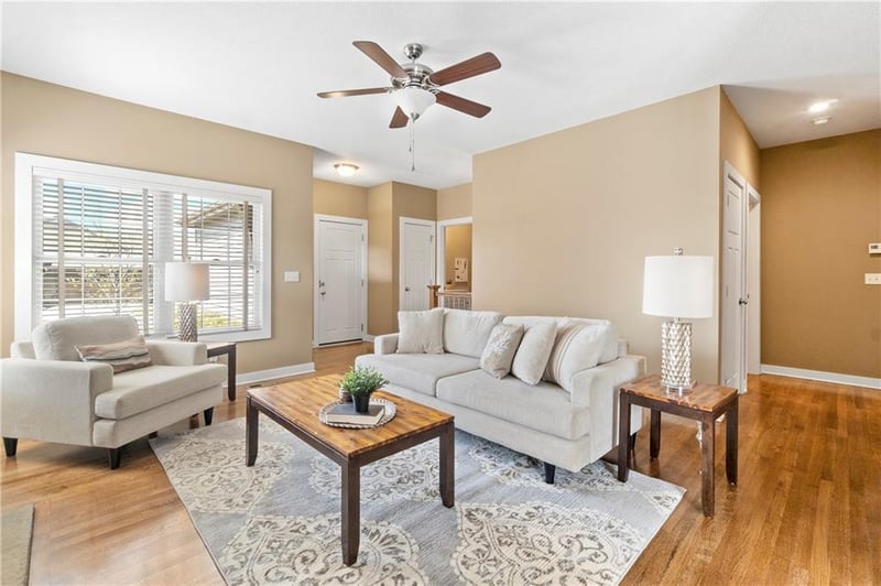 7807 158th Ter, Overland Park, KS 66223