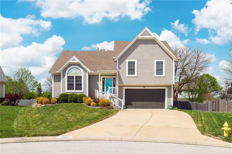 2664 Whitney St, Olathe, KS 66061