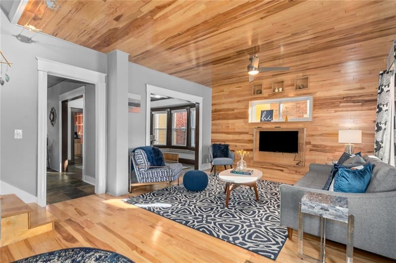 4031 Campbell St, Kansas City, MO 64110