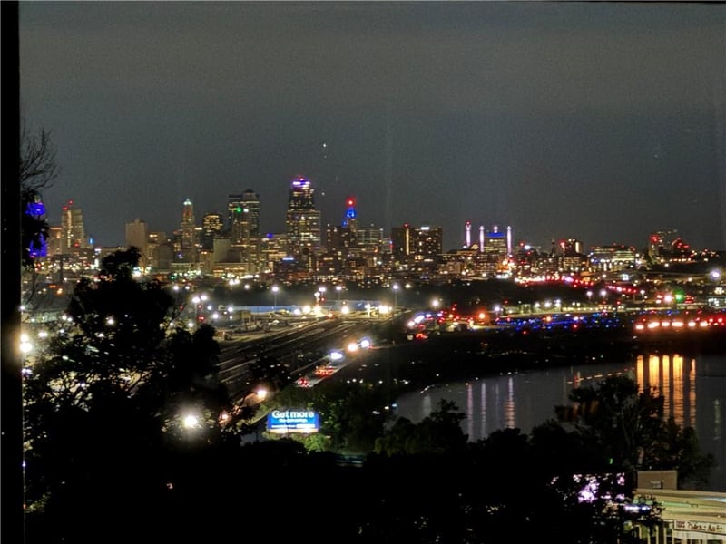 3712 Briarcliff Rd, Kansas City, MO 64116