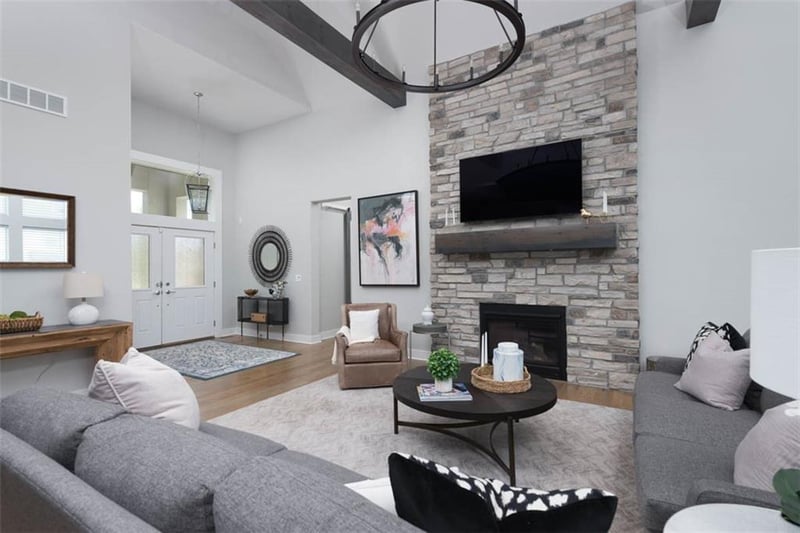 15120 Carter St, Overland Park, KS 66221