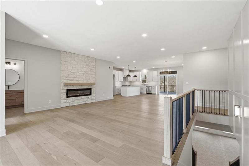 1412 Ernest Way, Lee's Summit, MO 64086