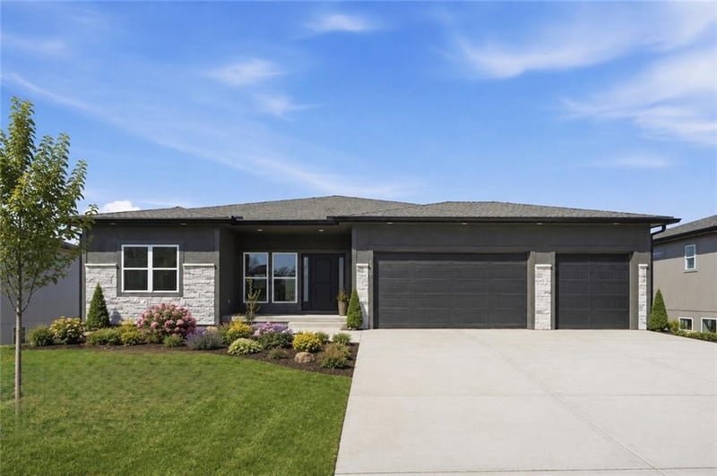 1412 Ernest Way, Lee's Summit, MO 64086