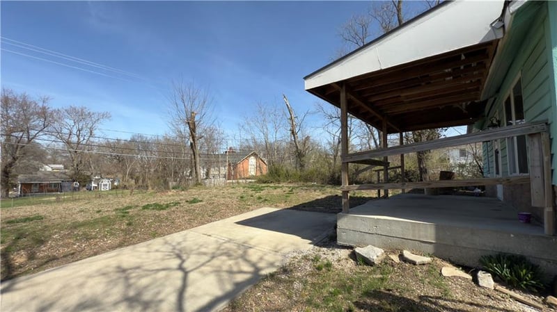 9409 Independence Ave, Independence, MO 64053