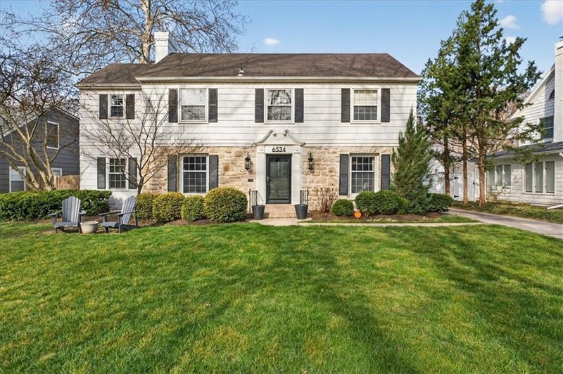 6534 Summit St, Kansas City, MO 64113
