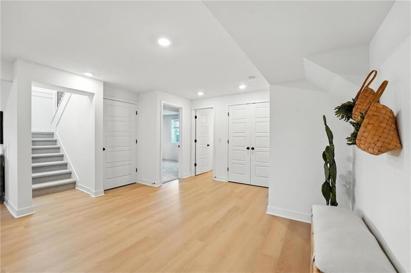 10536 Jarboe St, Kansas City, MO 64155