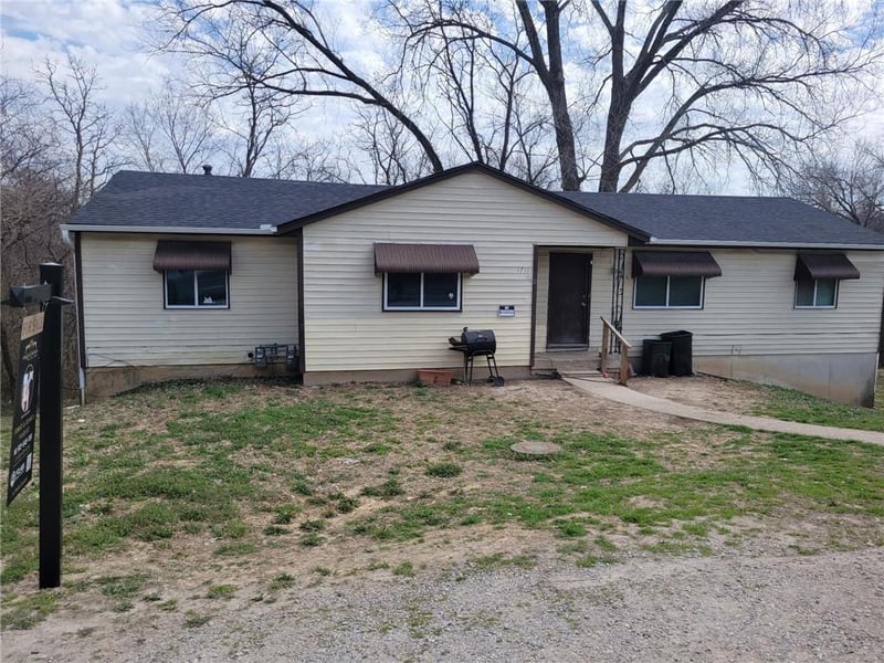 1709 51st Ter, Kansas City, KS 66102